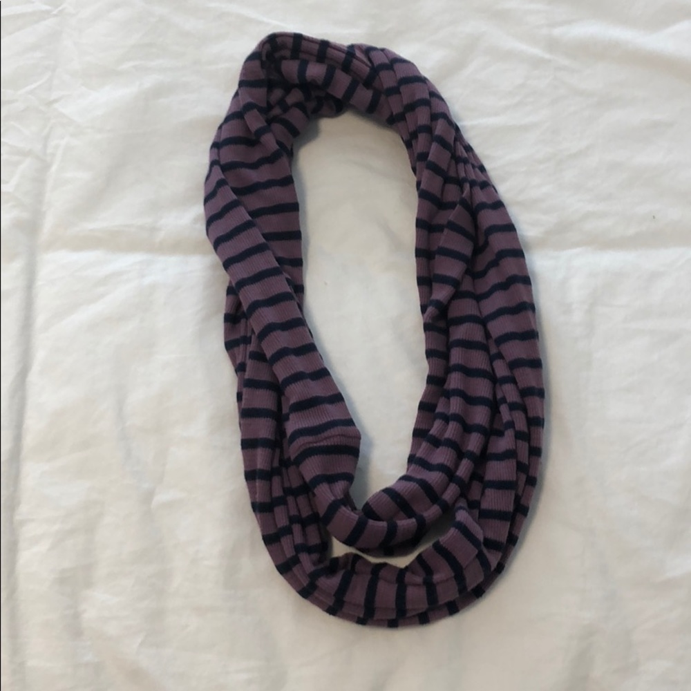 Splendid Circle Scarf